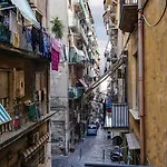 Appartement Dimora Cariati Napels