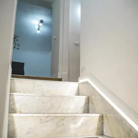 Dimora Cariati アパート ナポリ